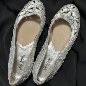 Michael Kors Women’s Silver Floral Cutout Ballet Flats Size 9